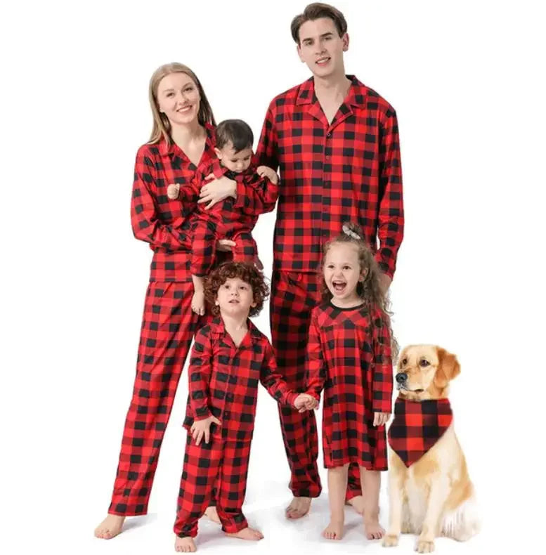 Pyjama de Noël en coton à carreaux pour la famille, mère, père, bébé, enfants et chiens